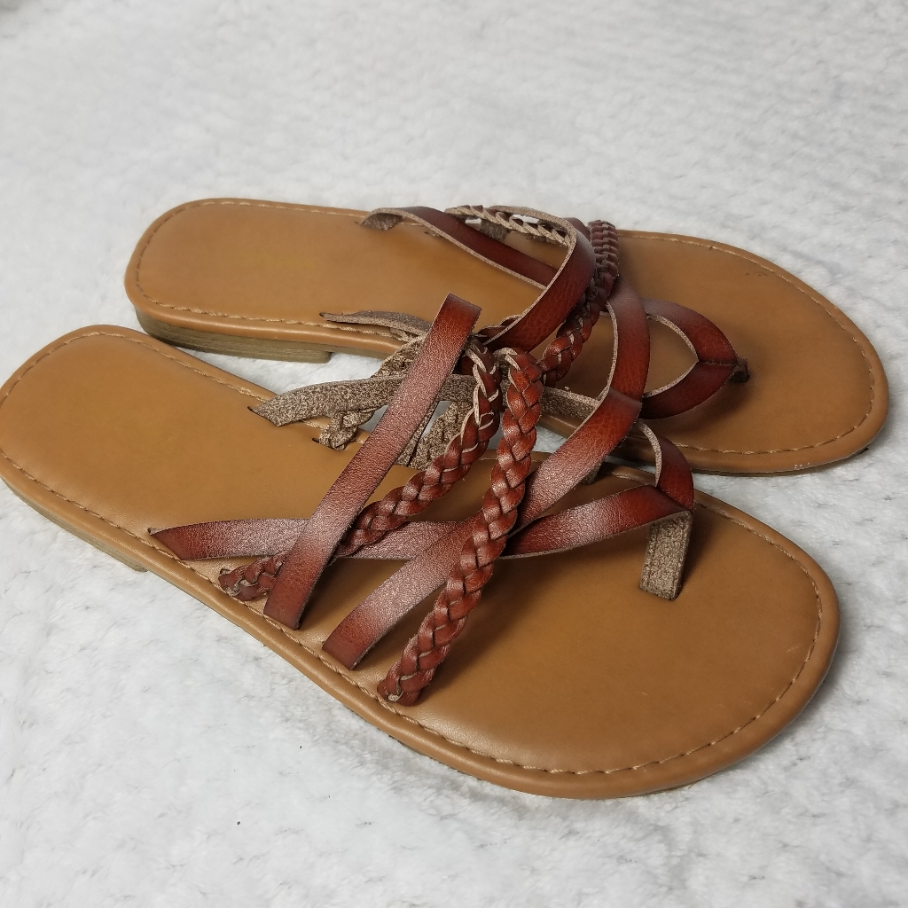 Sonoma Strappy Sandals Size 7-8
